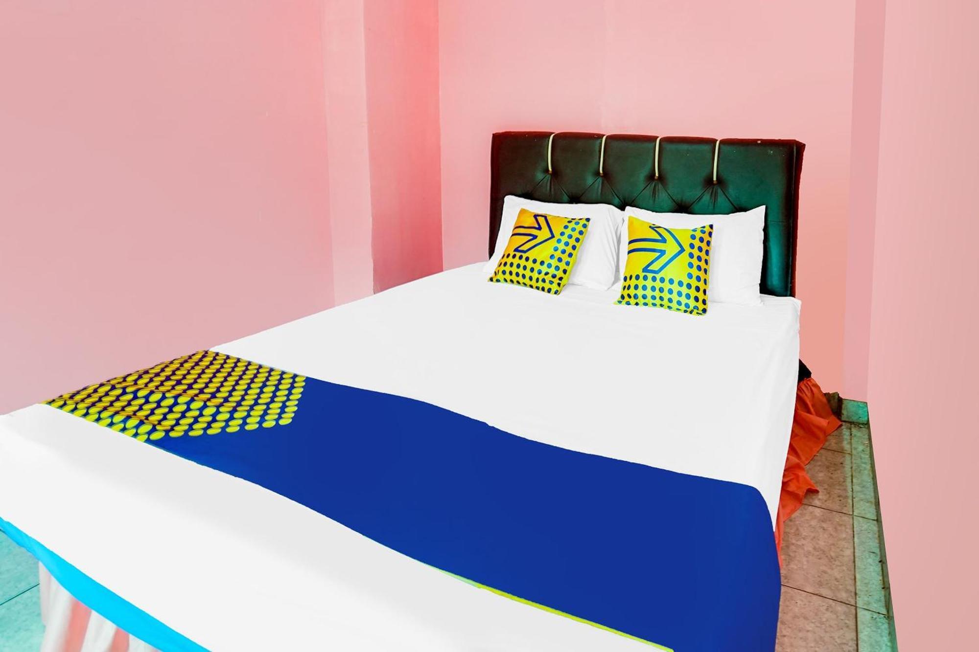 Oyo Life 92046 Garuda Residence Palembang Exterior foto